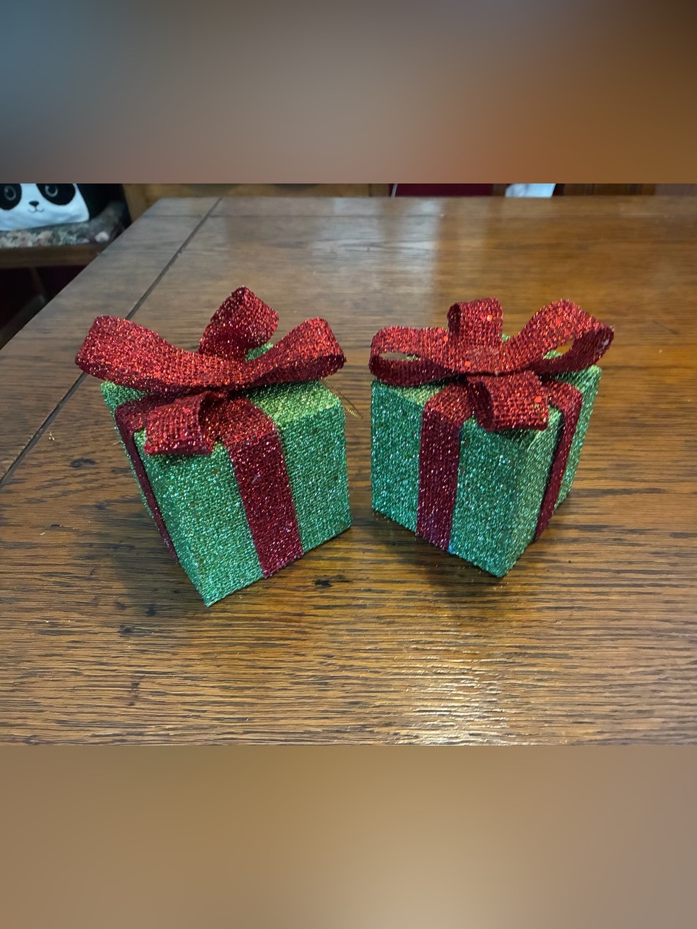 Sparkling Green and Red Gift Box Décor Pair